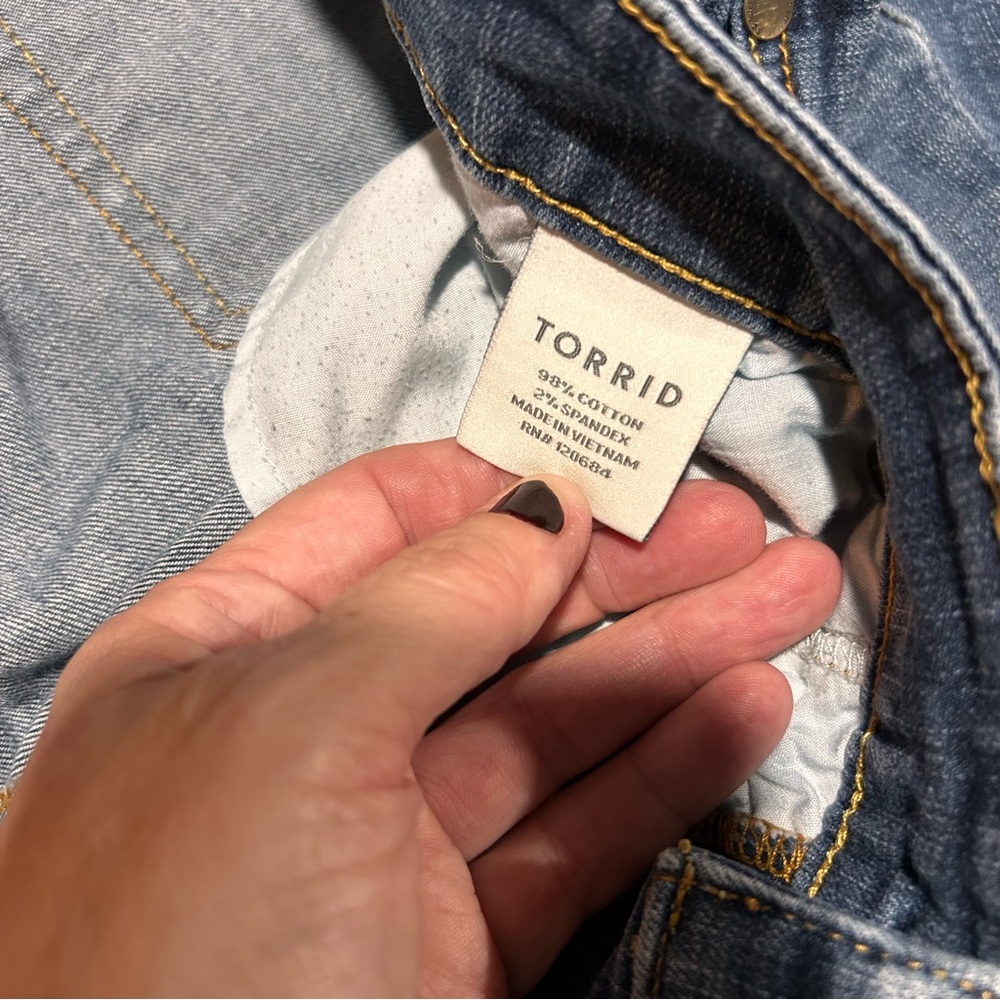 Torrid Jeans - Picture 4 of 7